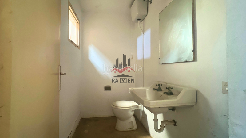 Foto a9039e41-e65b-4b61-a384-32c02b05bf94. Edifici a Poble Nou-Olivar Gran Figueres