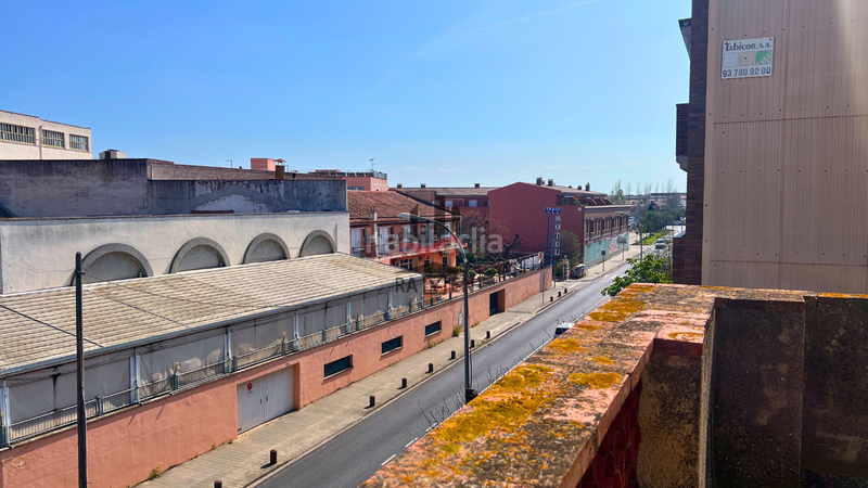 Foto ea76e737-e54e-4441-9728-a92c321cd00e. Edifici a Poble Nou-Olivar Gran Figueres