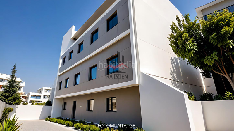 Foto f2b679d1-1f58-4392-bd38-c741791da51c. Edifici a Poble Nou-Olivar Gran Figueres