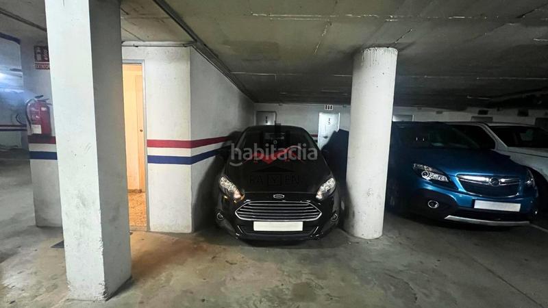 Foto 0ea7c0d5-be44-4ae3-8c10-7126f0e05d35. Dúplex  reformado con encanto, terraza esquinera y parking en Figueres