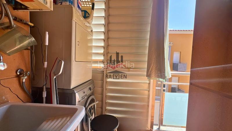 Foto 5497236d-ac21-469f-9296-6e95d67f0c8d. Dúplex  reformado con encanto, terraza esquinera y parking en Figueres