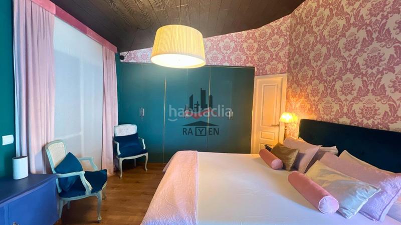 Foto 930cf28e-34bd-4b35-8f1b-15898c4d405e. Dúplex  reformado con encanto, terraza esquinera y parking en Figueres