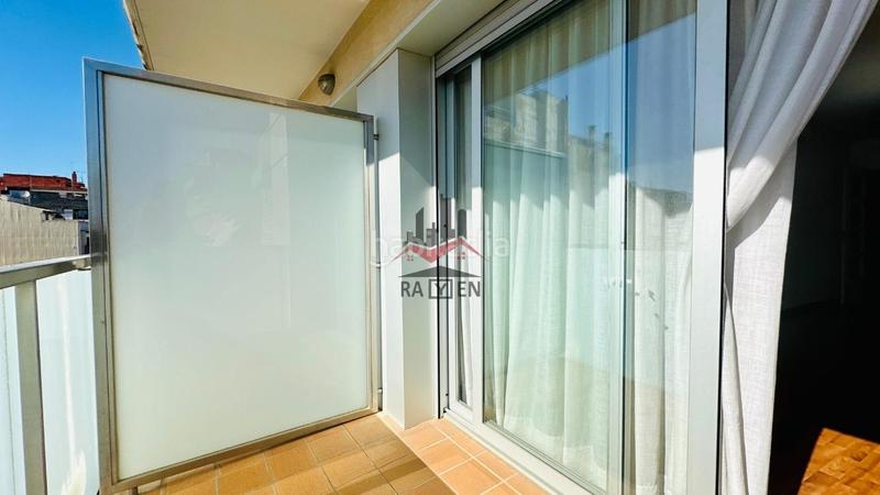 Foto ade4cd61-9181-49b4-8701-82bd02e8e22d. Dúplex ático dúplex único vive con amplitud y confort en el corazón en Figueres