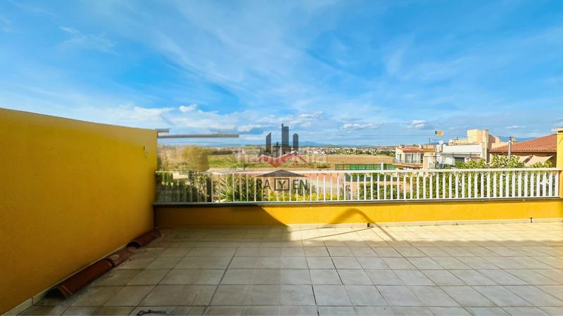 Foto e717232b-98ef-44e9-9797-7fa80e08ae57. Reihenhaus mit heizung parking in Vilafant