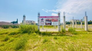 Wohngrundstück in L'albera 5. Solar de 1.154 m2 en el golf de peralada con proyecto y estructu