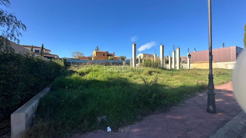 Foto cbb266b9-4054-427c-907f-976a1a7a8f82. Terreny residencial a l'albera 5 a Peralada