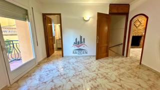 Casa adossada a Vilafant. Oportunidad única en el corazón del nucli antic de vilafant!