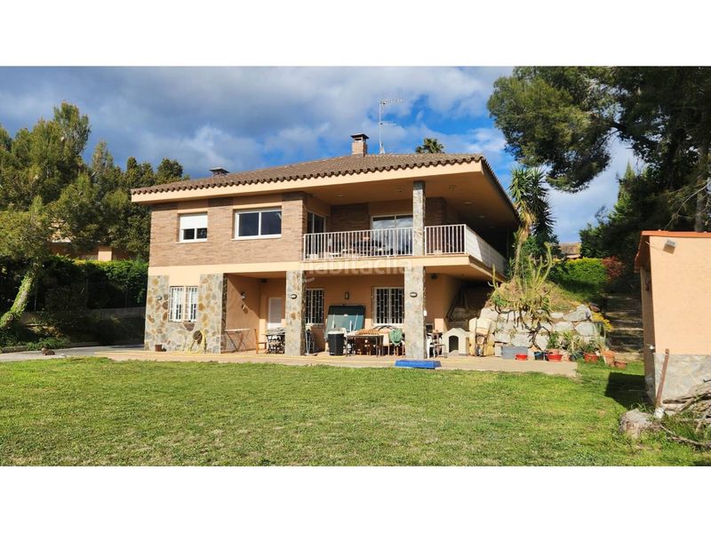 Foto 020cd5e6-0ef2-46b7-88d4-b480a33a7502. Casa amb calefacció aparcament a Castellarnau Sabadell