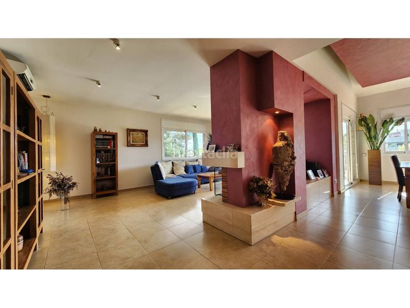 Foto 5628cf92-9668-48d3-9cbd-1fd96a701936. Casa amb calefacció aparcament a Castellarnau Sabadell