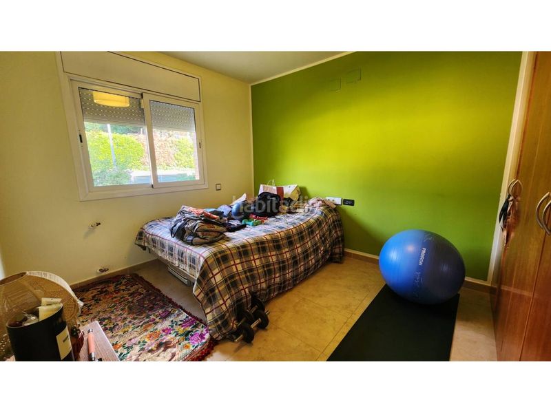 Foto 5d2631dd-c9dc-481c-8992-590aec9846dc. Casa amb calefacció aparcament a Castellarnau Sabadell