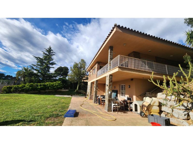 Foto 64a48c47-f176-4bf5-8e9d-6ce24d4c9002. Casa amb calefacció aparcament a Castellarnau Sabadell