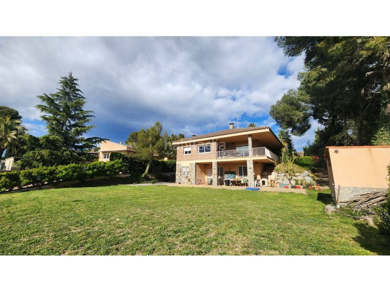 Foto a1b42461-d5bb-4bec-8014-6d50efd1d043. Casa amb calefacció aparcament a Castellarnau Sabadell