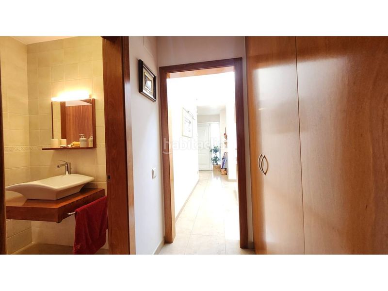 Foto d0f0862e-3146-43a1-9ea0-9bece8156c3e. Casa amb calefacció aparcament a Castellarnau Sabadell