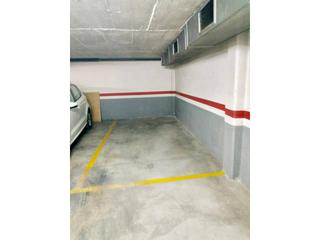 Aparcament cotxe a San Pere. Parking en venta en antic poble de sant pere.