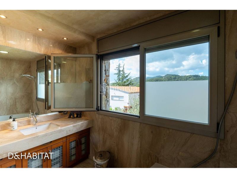 Foto 0493f75f-d868-4632-9e06-9a8135892227. Casa amb calefacció aparcament piscina a Viladecavalls