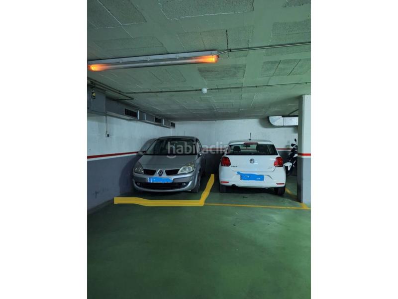 Foto 5be55756-ec49-4a8d-be92-41c5dc75203f. Autoparkplatz in San Pere Terrassa