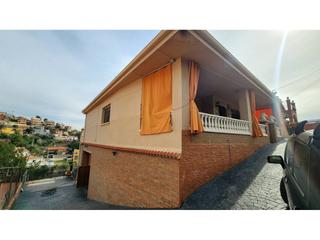 Maison à Castellnou-Can Mir-Can Solà. Casa en venta en sant muçcastellnoucan mir
