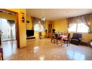 Casa a Castellnou-Can Mir-Can Solà. Casa en venta en sant muçcastellnoucan mir