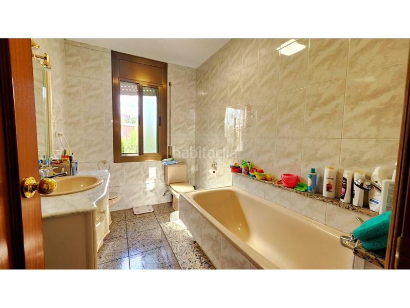 Foto 0e6717fc-1bf1-45dd-8756-db44001ba230. Casa  en venta en Castellbisbal