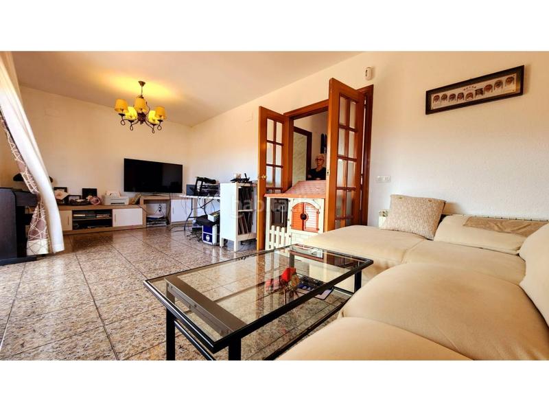 Foto d30d64b3-96db-4eab-ae30-946ae984f931. Casa  en venta en Castellbisbal
