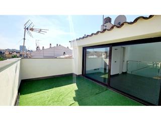 Casa adossada a Centre. Casa adosada en venta en centre08202
