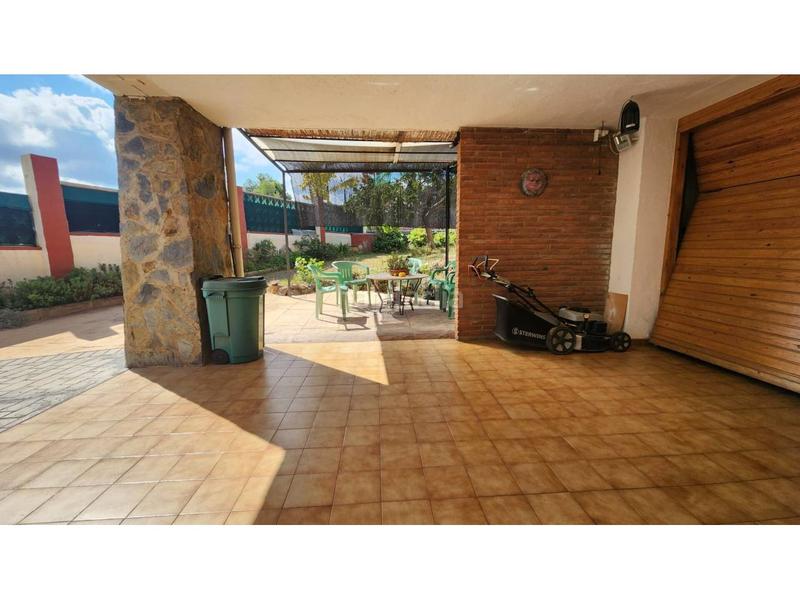 Foto 013c81e2-f592-4056-8a63-4b540b868a27. Casa actualmente dos viviendas en una, con facilidad para volver a tener una unica vivienda. en Barberà del Vallès