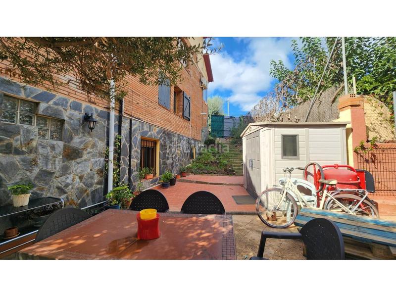 Foto 14ced5b8-22c8-4330-98f9-36bf07e6b496. Casa actualmente dos viviendas en una, con facilidad para volver a tener una unica vivienda. en Barberà del Vallès