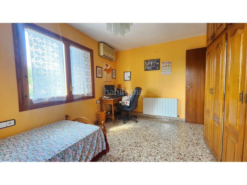 Foto 4e4d9579-9f9c-4748-aeb2-5f4e9202f3c0. Casa actualmente dos viviendas en una, con facilidad para volver a tener una unica vivienda. en Barberà del Vallès