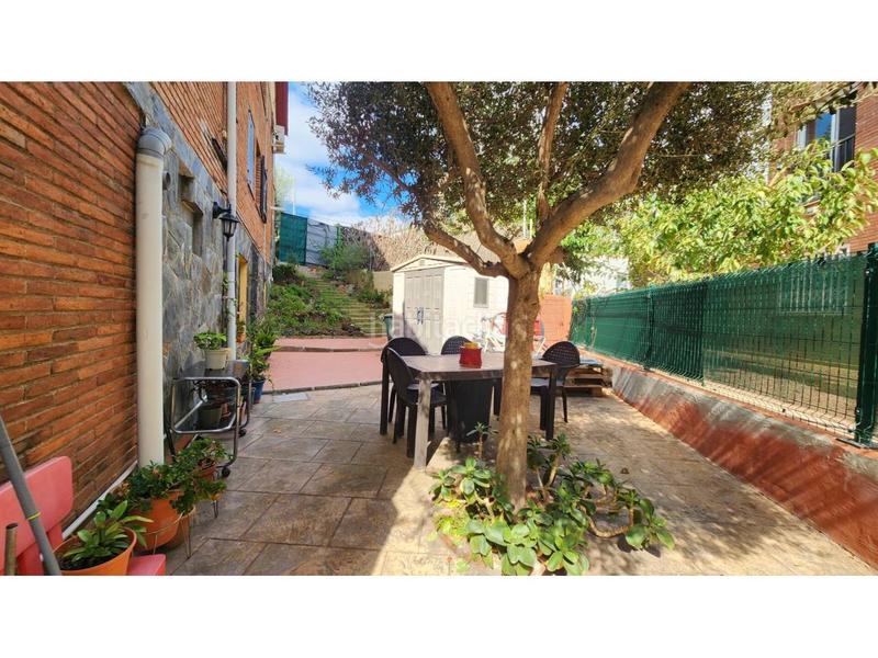 Foto 758758e9-c5ab-42d2-970e-49c55e0ceb2f. Casa actualmente dos viviendas en una, con facilidad para volver a tener una unica vivienda. en Barberà del Vallès