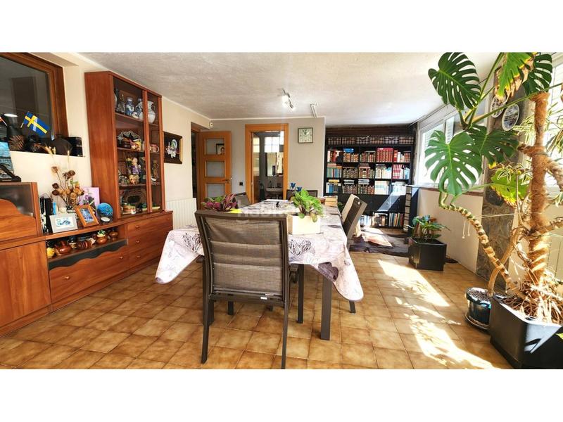 Foto 9934d298-525b-447a-93be-a3646ca96999. Casa actualmente dos viviendas en una, con facilidad para volver a tener una unica vivienda. en Barberà del Vallès