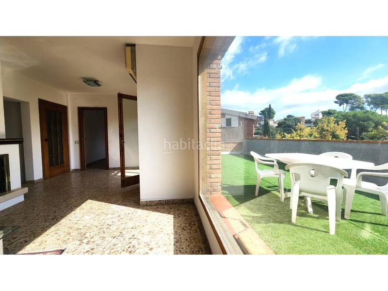 Foto a91303f8-2ced-497e-94eb-5eda518ce914. Casa actualmente dos viviendas en una, con facilidad para volver a tener una unica vivienda. en Barberà del Vallès
