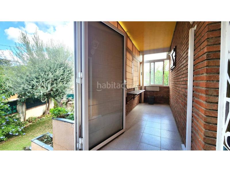 Foto abdd6a26-6412-463c-a092-68cbf5e1bc82. Casa actualmente dos viviendas en una, con facilidad para volver a tener una unica vivienda. en Barberà del Vallès
