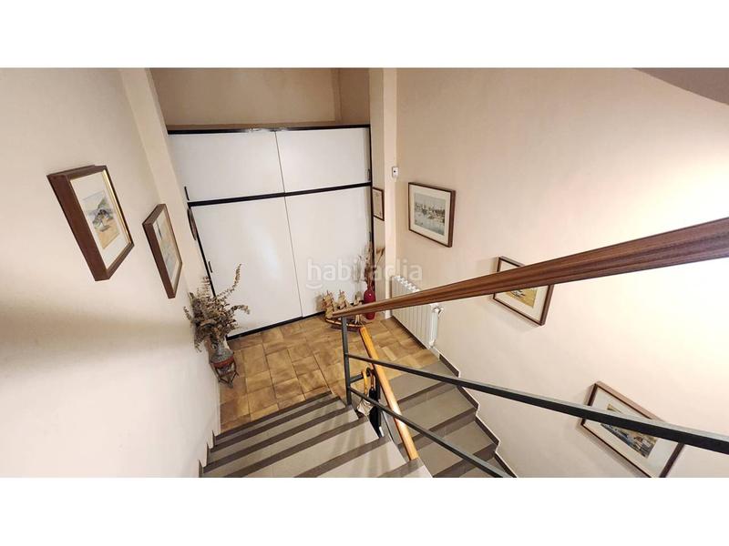 Foto da88650f-5d13-4f47-b3db-e22e872544ca. Casa actualmente dos viviendas en una, con facilidad para volver a tener una unica vivienda. en Barberà del Vallès