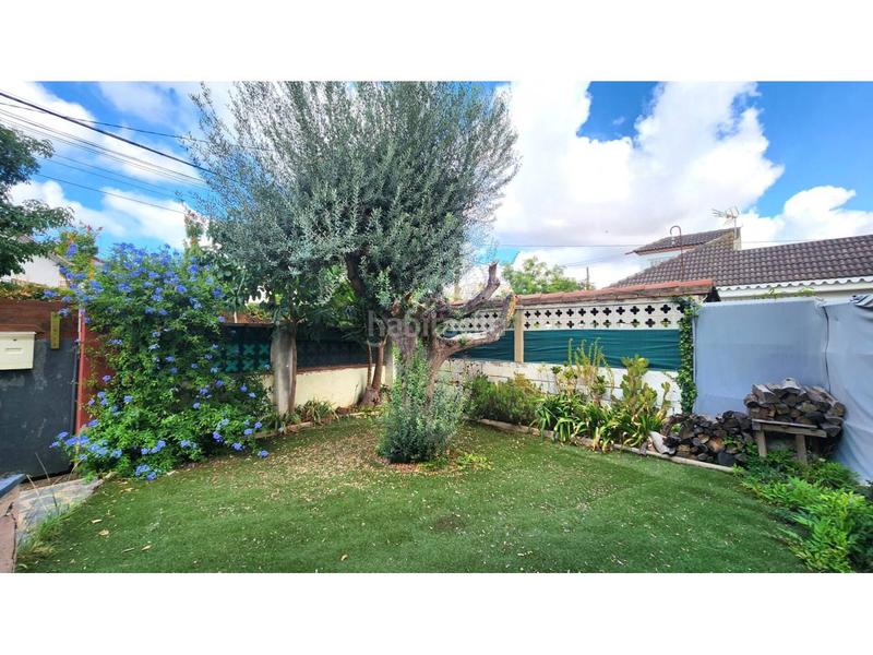 Foto dd0c1e0b-ad4f-4810-81de-ee3dddf2afb8. Casa actualmente dos viviendas en una, con facilidad para volver a tener una unica vivienda. en Barberà del Vallès
