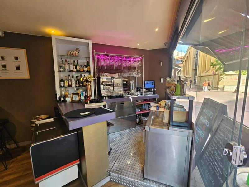 Foto 8e2475fc-0a02-426f-a75b-e2fb0413535a. Traspaso local comercial local en traspaso en centre en Terrassa