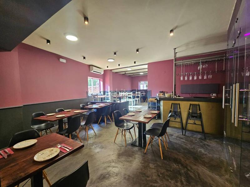 Foto da059fea-1b6a-4588-87a7-5c9a8de4739e. Traspaso local comercial local en traspaso en centre en Terrassa