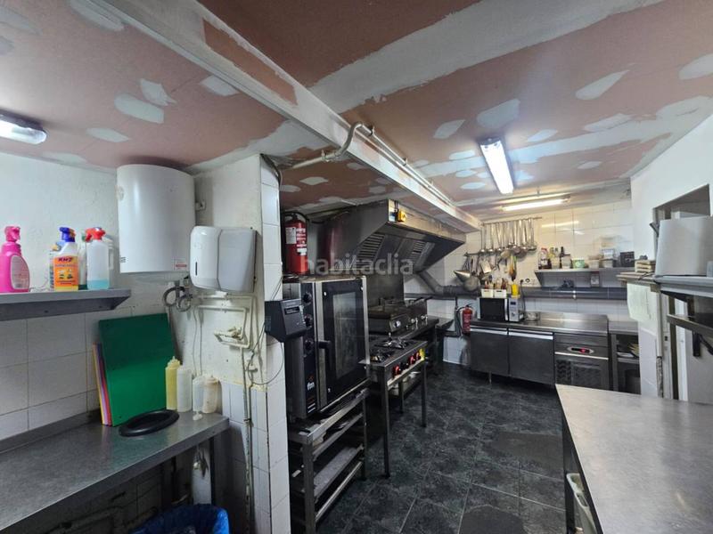 Foto f108fbb1-3e4e-4130-a1b2-e702c4046330. Traspaso local comercial local en traspaso en centre en Terrassa