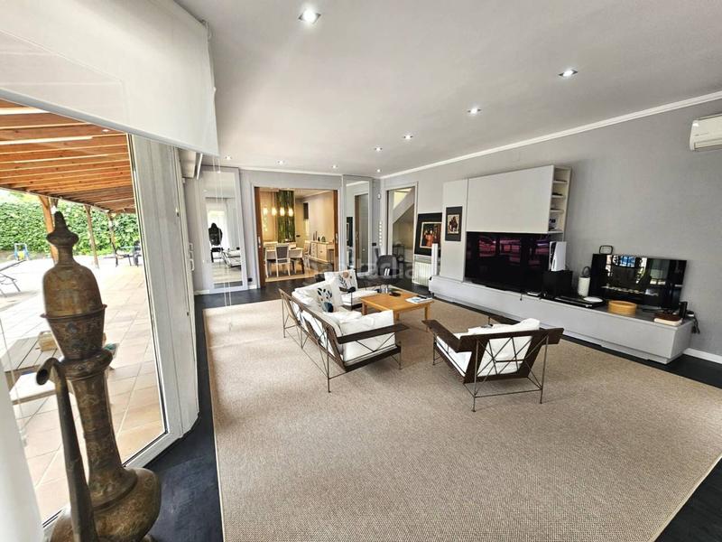 Foto 4737cf96-f6a2-4fe6-891f-00c4546a14b5. Casa con riscaldamento parcheggio piscina in Can Llobateres-Can Pallars Sant Quirze del Vallès