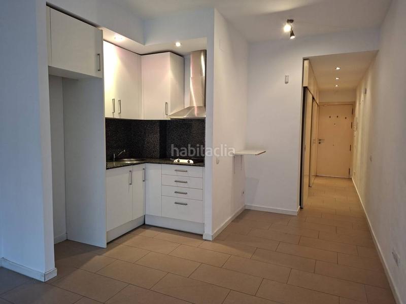 Foto e354380a-0d26-44da-bff4-a93d245f87a3. Appartamento con riscaldamento parcheggio in Ca n'Anglada Terrassa