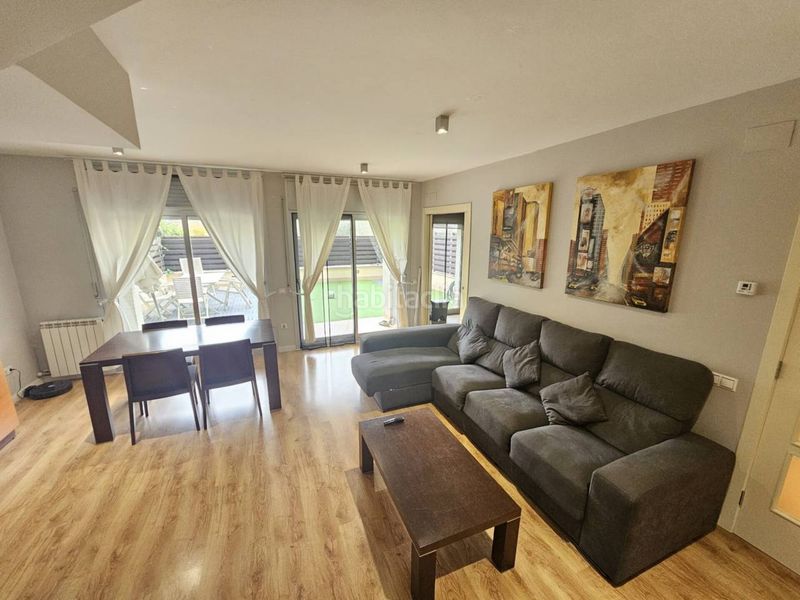 Foto 2cf66c2f-7a8b-4cb7-8132-42c2d76f5f5b. Dúplex duplex en venta en Viladecavalls