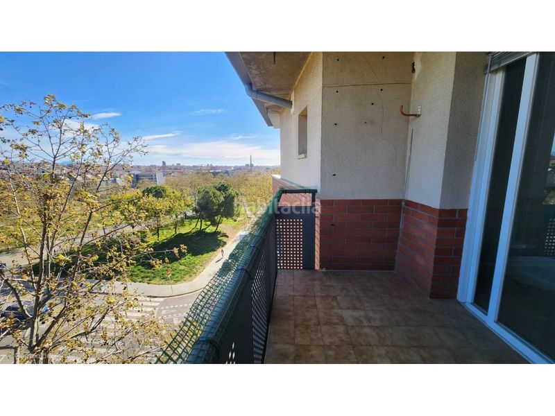 Foto 8169aa70-69e4-4de0-9a62-33457353faad. Pis amb calefacció aparcament a Roc Blanc Terrassa