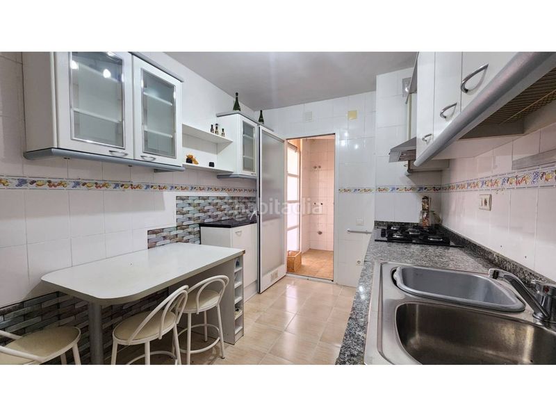 Foto 8d06af24-e35d-4aa3-9fe4-0cbeefb1c552. Pis amb calefacció aparcament a Roc Blanc Terrassa