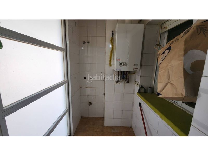 Foto 90cd0656-1d75-4f1a-9f9d-b5b399eadff4. Pis amb calefacció aparcament a Roc Blanc Terrassa