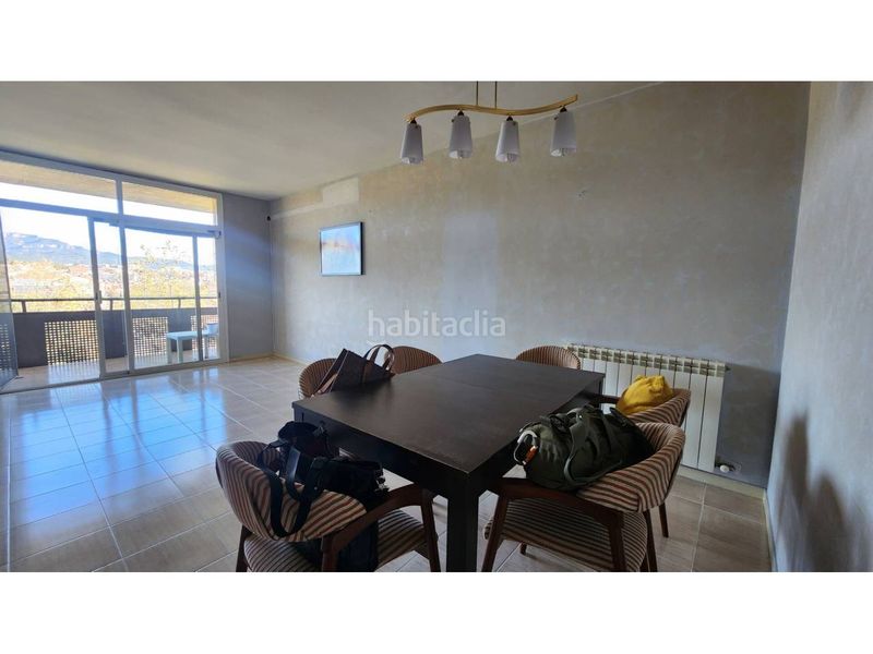 Foto 968978f3-6411-4362-b296-a3bdb7b9bebf. Pis amb calefacció aparcament a Roc Blanc Terrassa