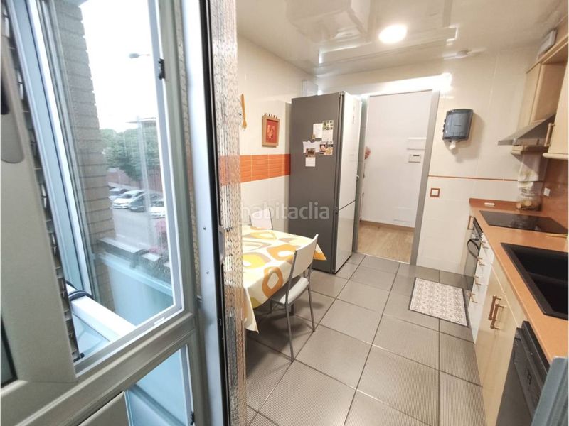 Foto 0ec260ad-d883-4a2f-af9b-f183b0d3c075. Pis amb calefacció aparcament a Mercat Rubí