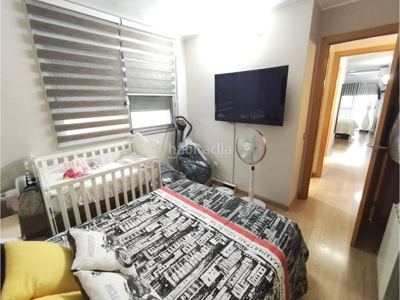 Foto 4067d829-0a34-4e43-9188-37754a56b261. Pis amb calefacció aparcament a Mercat Rubí