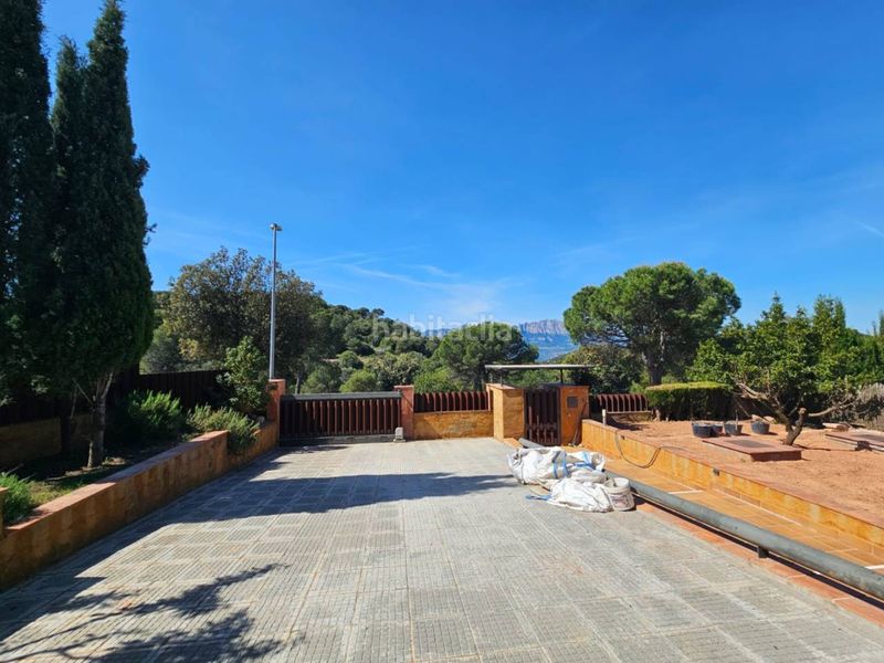 Foto 2581cd3d-b8b9-4345-9e66-07981fef7f17. Casa  en venta en Rellinars