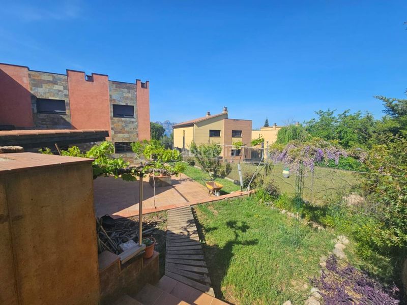 Foto a880cf2f-860e-4aa4-93e9-94073a37e159. Casa  en venta en Rellinars