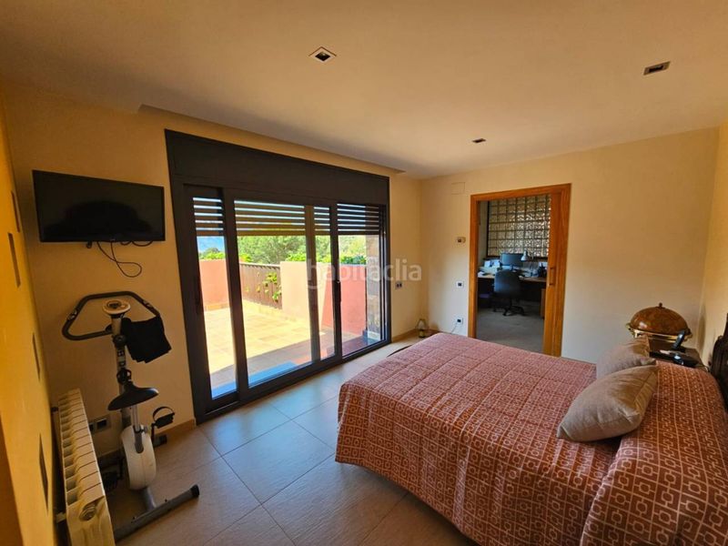 Foto d15c43f9-cd55-4aad-a43d-5a564f8a9c63. Casa  en venta en Rellinars
