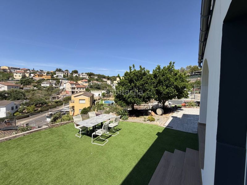 Foto 5faaa050-1b29-4e14-b20f-890a01b4331d. Casa descubre esta espectacular casa exclusiva en Segur de daltles brises43882 en Segur de Calafell